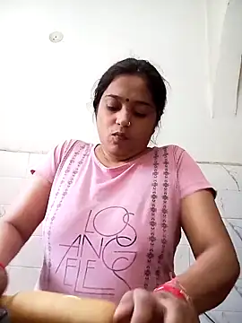 Snapshot of Trisha_71 chatting on September 11, 4:23 am Trisha 71 online show from September 11, 4:23 am