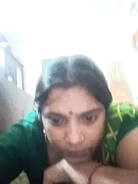 Snapshot of Trisha_71 chatting on October 25, 6:13 pm Trisha 71 online show from October 25, 6:13 pm