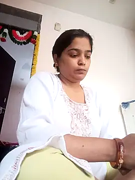 Snapshot of Trisha_71 chatting on November 5, 3:17 am Trisha 71 online show from November 5, 3:17 am