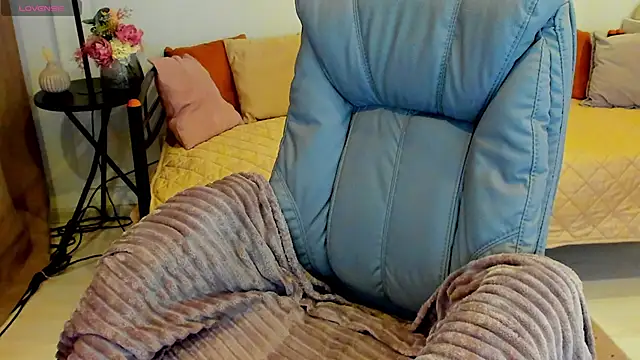 Yummy Jane online show from September 29, 1:11 am