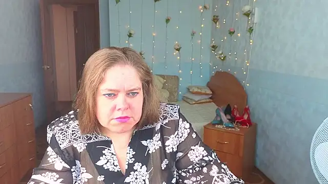 Audrey Aura online show from September 10, 4:45 am