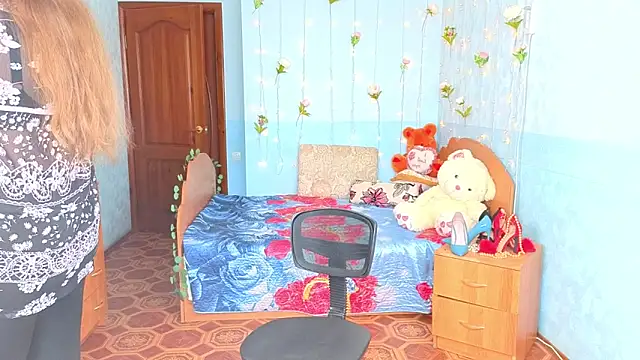 Audrey Aura online show from September 22, 5:09 am