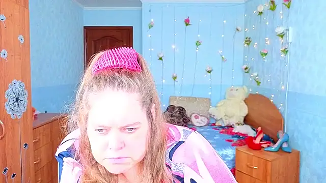 Audrey Aura online show from October 21, 10:27 am