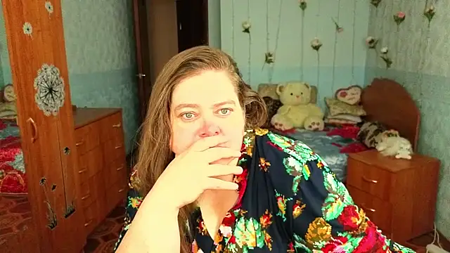 Audrey Aura online show from November 5, 5:07 am