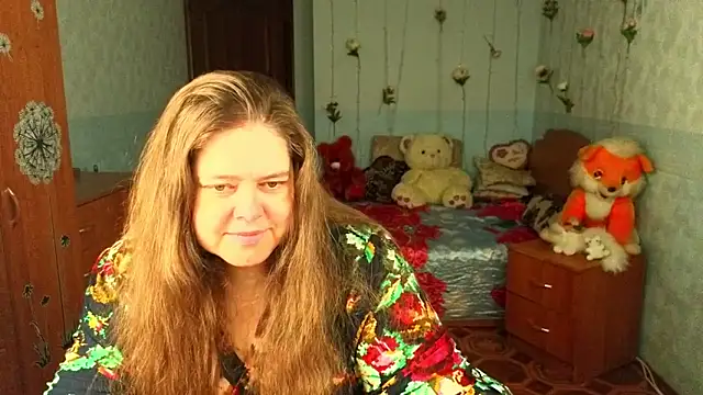 Audrey Aura online show from November 6, 5:30 am