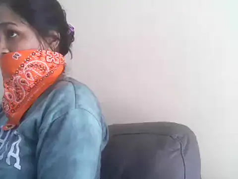 cute indianxo online show from October 11, 10:58 am