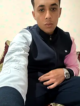 Snapshot of Naymik911 chatting on November 19, 7:58 pm Naymik911 online show from November 19, 7:58 pm