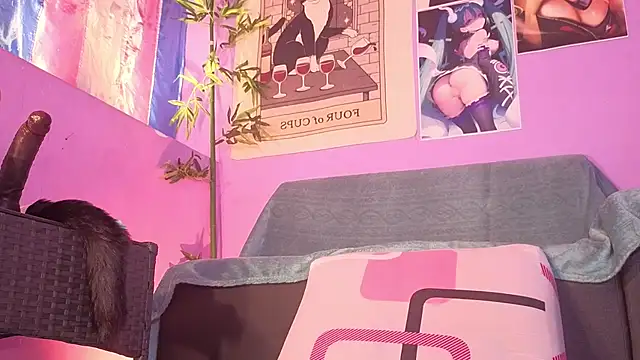 Snapshot of Gaia_Gatex chatting on October 20, 1:00 pm Gaia Gatex online show from October 20, 1:00 pm