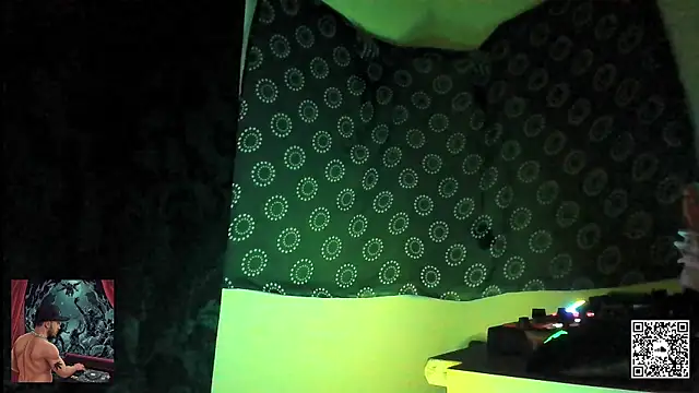 DjDiCKmannOnE online show from September 18, 8:44 pm