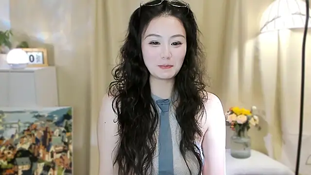 Snapshot of lumi65 chatting on September 10, 10:59 am lumi65 online show from September 10, 10:59 am