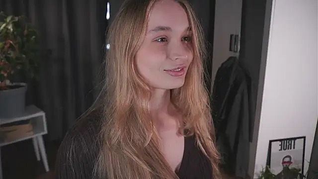 lisa schiele online show from October 24, 8:27 pm