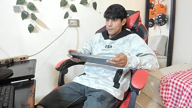 axel rousse2 online show from November 3, 11:59 pm