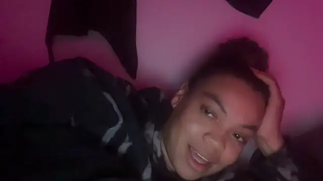 Snapshot of zahrabliss chatting on October 4, 1:36 am zahrabliss online show from October 4, 1:36 am