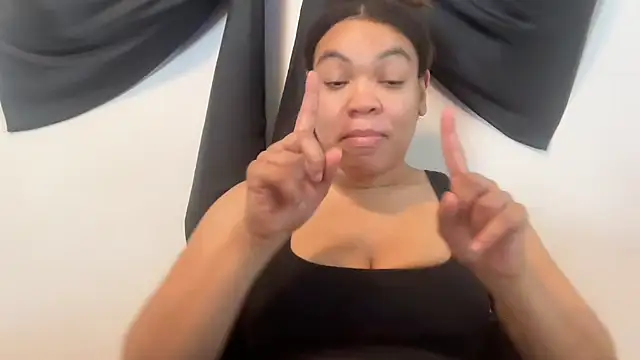 Snapshot of zahrabliss chatting on October 6, 5:43 pm zahrabliss online show from October 6, 5:43 pm