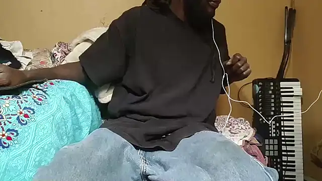 EYEzIAM online show from October 22, 3:29 am