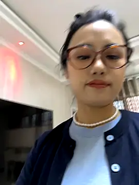 wen521 online show from October 2, 10:00 am