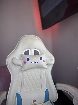 Snapshot of isabela_l chatting on September 21, 5:36 pm isabela l online show from September 21, 5:36 pm