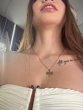 Snapshot of Anita-vega chatting on November 6, 8:10 pm Anita-vega online show from November 6, 8:10 pm