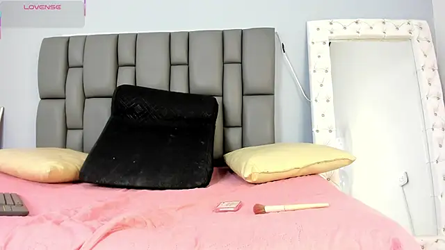  jasmine blush online show from September 28, 12:32 pm