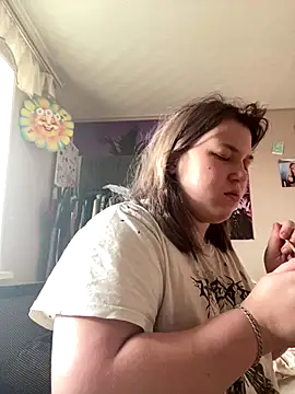 Snapshot of Kemeli008 chatting on October 24, 9:38 am Kemeli008 online show from October 24, 9:38 am