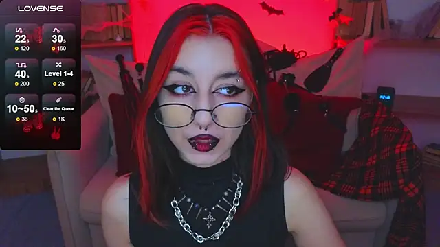 Snapshot of Mistress__Marcelline chatting on November 1, 9:55 am Mistress Marcelline online show from November 1, 9:55 am