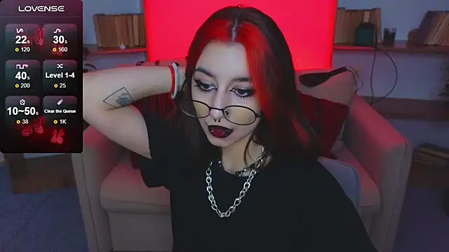 Snapshot of Mistress__Marcelline chatting on November 5, 10:15 am Mistress Marcelline online show from November 5, 10:15 am