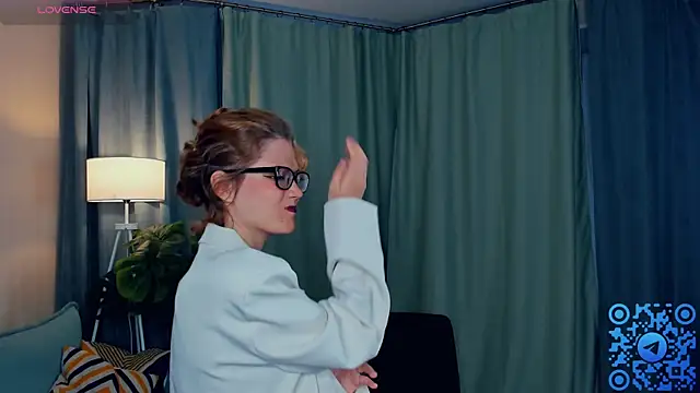 EdlinGathright online show from October 29, 3:42 am