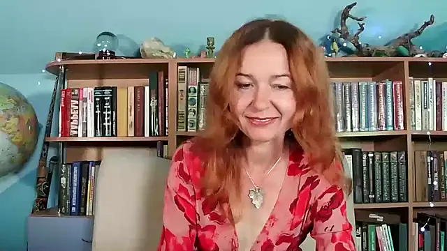 Snapshot of Foxilady357 chatting on September 25, 2:10 pm Foxilady357 online show from September 25, 2:10 pm