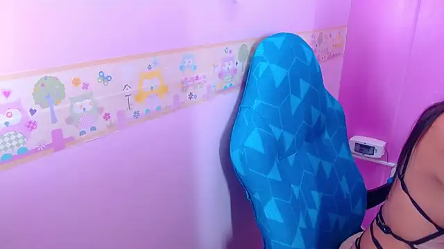 EMMA ROGGER online show from September 11, 5:24 pm