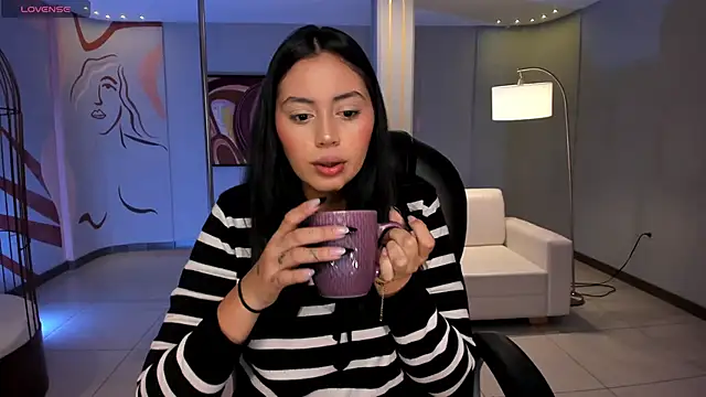 AmbarJames  online show from October 9, 10:46 am