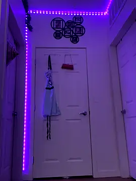 moan4mona online show from September 23, 5:10 am