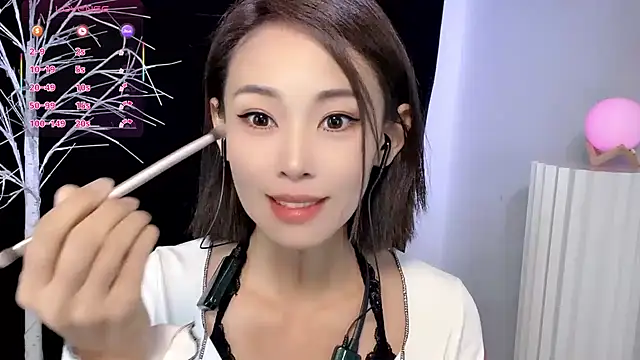 xiaoyue8888 online show from September 24, 1:09 am