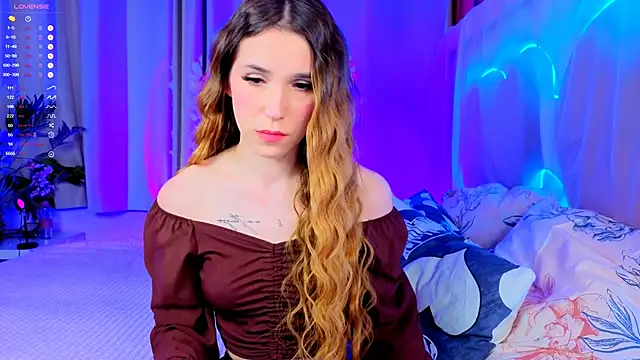 -CindyLou online show from October 10, 8:41 pm