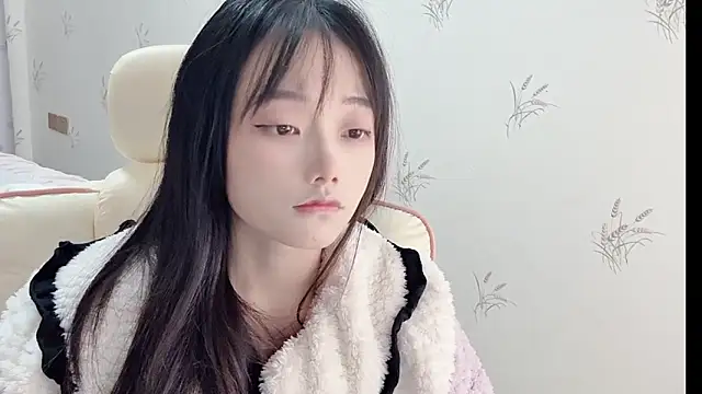 Snapshot of puppy-999 chatting on November 17, 10:21 am puppy-999 online show from November 17, 10:21 am