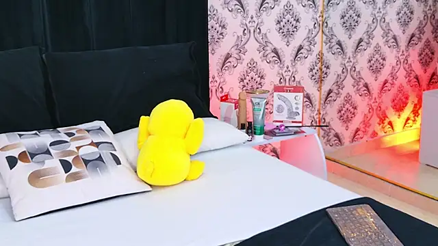 Becca Grims online show from November 6, 3:29 am