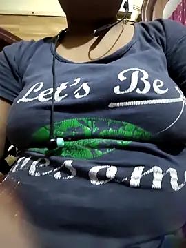 Cute Amiya online show from October 28, 4:42 pm