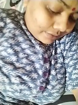 Cute Amiya online show from November 6, 8:15 am