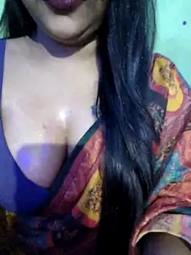 Snapshot of JIYA-04 chatting on November 14, 12:04 pm JIYA-04 online show from November 14, 12:04 pm