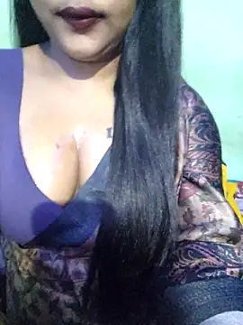 Snapshot of JIYA-04 chatting on November 21, 1:21 pm JIYA-04 online show from November 21, 1:21 pm