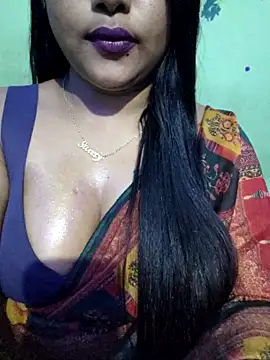 Snapshot of JIYA-04 chatting on November 30, 7:18 pm JIYA-04 online show from November 30, 7:18 pm