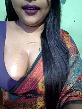 Snapshot of JIYA-04 chatting on December 3, 12:58 pm JIYA-04 online show from December 3, 12:58 pm