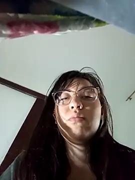 lareinalareinadelanal online show from October 10, 11:53 am