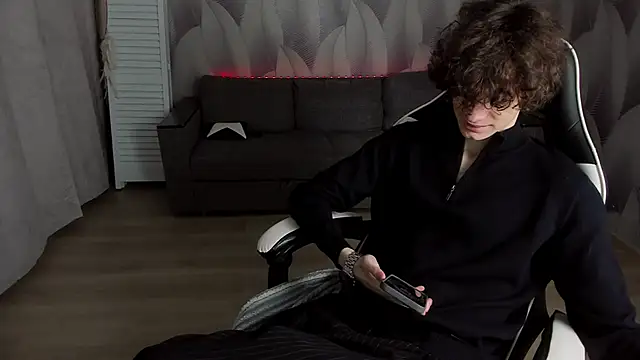 Edvard Blare online show from October 10, 3:00 pm