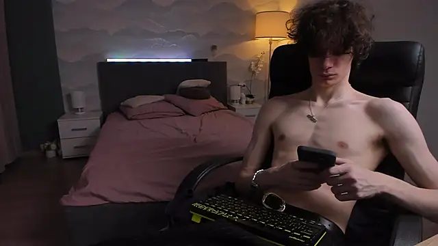 Edvard Blare online show from October 11, 2:15 pm