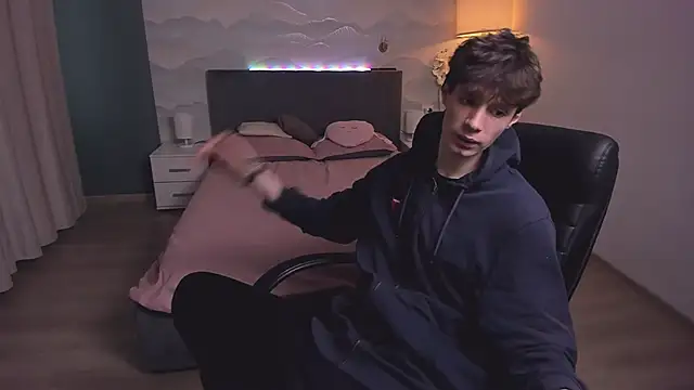 Edvard Blare online show from November 19, 11:21 am