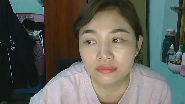 Uhem112 online show from November 29, 2:20 pm