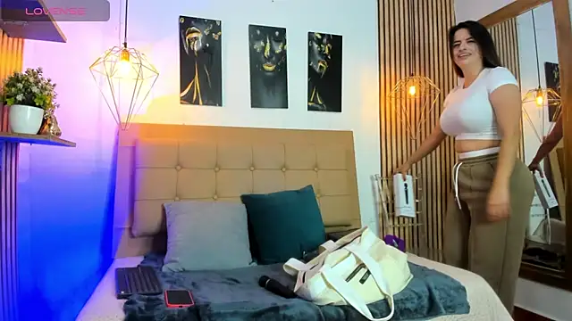  samanthaa foxx online show from November 4, 11:42 am