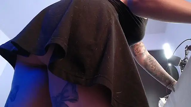 Abbyjoness21 online show from October 10, 10:25 am