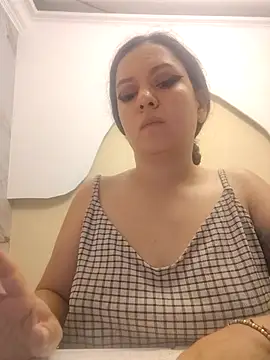 Abbyjoness21 online show from October 13, 8:09 pm