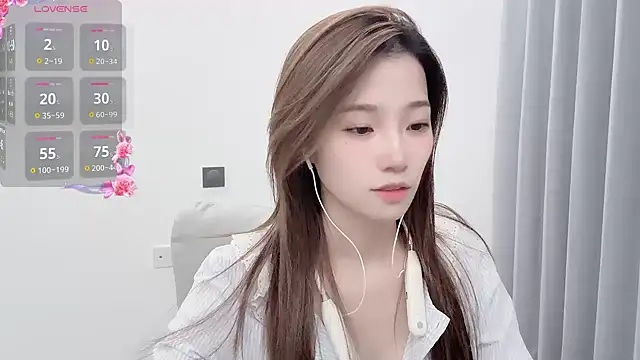 Snapshot of yuyu_77 chatting on October 23, 3:44 pm yuyu 77 online show from October 23, 3:44 pm